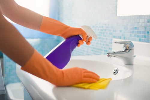 Removing a stain from carpet using a blotting method